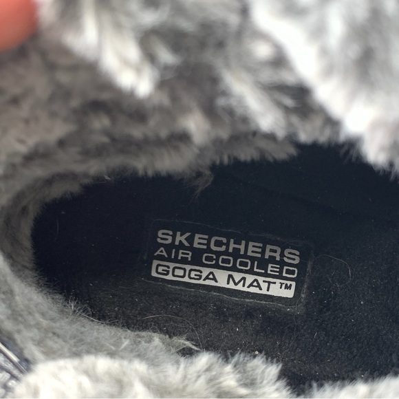 Skechers Women Size 6 Shoes Black Faux Leather Fur Slip On Sneaker Boots Bootie - Picture 8 of 11